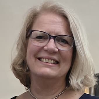 Twyla Becker headshot